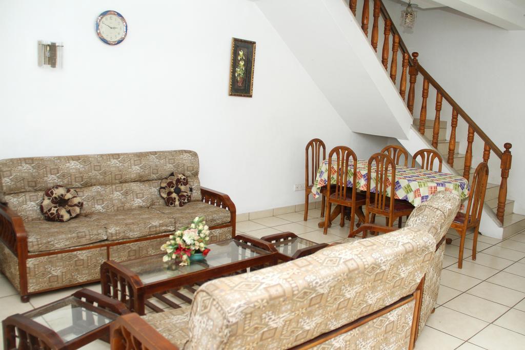 Gudsmith Home Negombo Extérieur photo