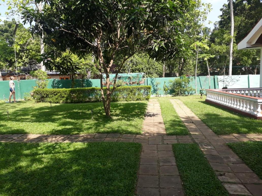 Gudsmith Home Negombo Extérieur photo